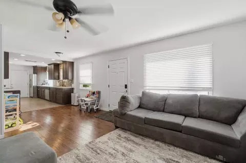 Entry Way - 2054 Walnut Ave, Carmichael, CA 95608 photo 1 of 2