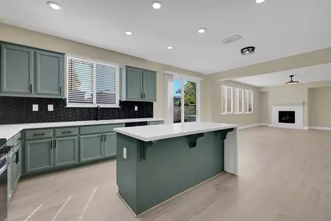 Kitchen - 5525 Trailhead Loop, Linda, CA 95901 photo 3 of 5