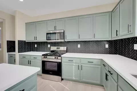 Kitchen - 5525 Trailhead Loop, Linda, CA 95901 photo 2 of 5