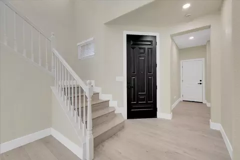 Entry Way - 5525 Trailhead Loop, Linda, CA 95901 photo 2 of 4
