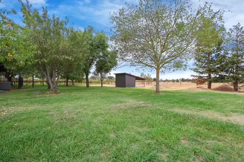 Exterior - 11700 E Mayers, Acampo, CA 95220 photo 18 of 22