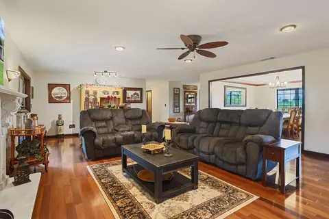 Living - 11700 E Mayers, Acampo, CA 95220 photo 3 of 3