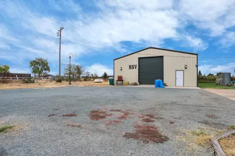 Exterior - 11700 E Mayers, Acampo, CA 95220 photo 17 of 22