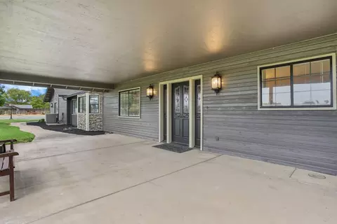 Exterior - 11700 E Mayers, Acampo, CA 95220 photo 21 of 22