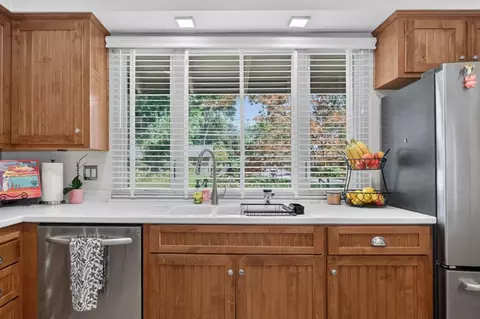 Kitchen - 1535 Mission Ave, Carmichael, CA 95608 photo 7 of 10