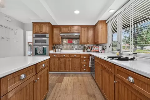 Kitchen - 1535 Mission Ave, Carmichael, CA 95608 photo 2 of 10
