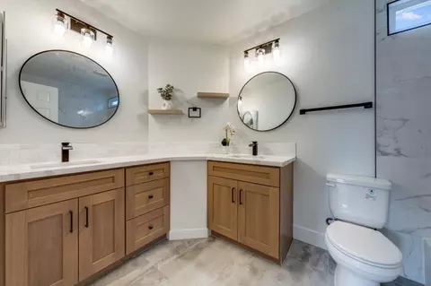 Bath - 8313 Bellsbrae Dr, Antelope, CA 95843 photo 4 of 6