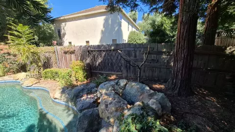 Exterior - 2604 Javan Ln, Carmichael, CA 95608 photo 4 of 11