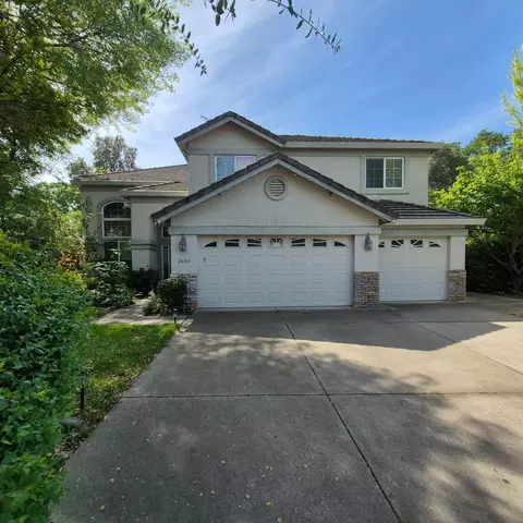 Exterior - 2604 Javan Ln, Carmichael, CA 95608 photo 2 of 11