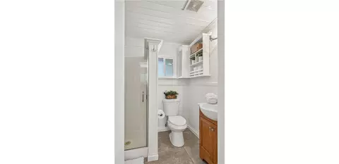 Bath - 5531 North Ave, Carmichael, CA 95608 photo 2 of 2