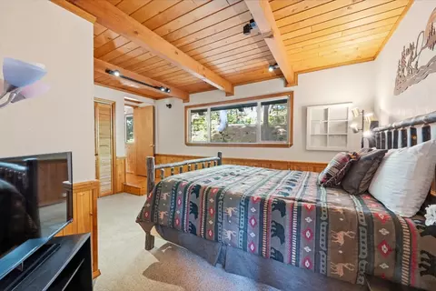 Bedroom - 1941 Fairway Dr, Arnold, CA 95223 photo 1 of 4