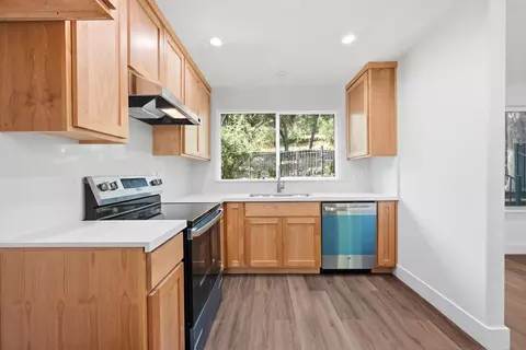 Kitchen - 830 Sheep Ranch Rd, Murphys, CA 95247 photo 2 of 2