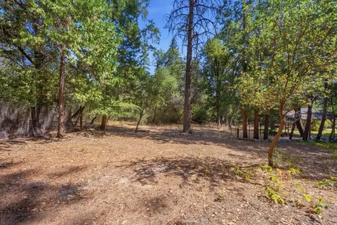 Exterior - 830 Sheep Ranch Rd, Murphys, CA 95247 photo 4 of 9