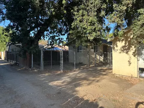 Exterior - 541 High St, Modesto, CA 95354 photo 5 of 8