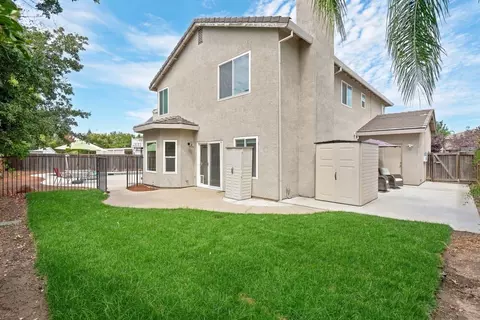 Exterior - 2065 Archer Cir, Rocklin, CA 95765 photo 7 of 9