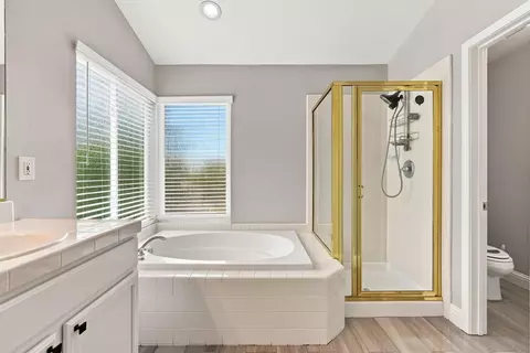 Bath - 2065 Archer Cir, Rocklin, CA 95765 photo 3 of 4