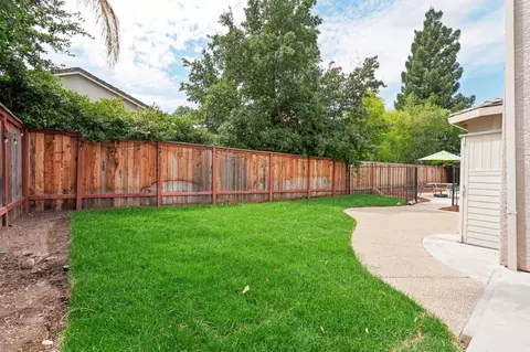 Exterior - 2065 Archer Cir, Rocklin, CA 95765 photo 6 of 9