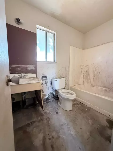 621 Funston Way, Modesto, CA 95357 photo 8