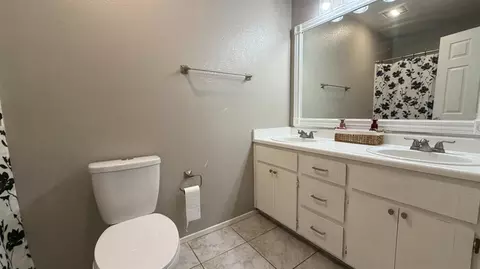 Bath - 3405 Penny Ln, Modesto, CA 95354 photo 1 of 3