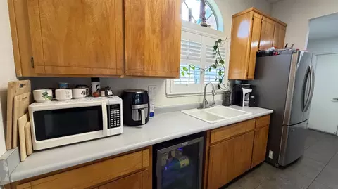 Kitchen - 3405 Penny Ln, Modesto, CA 95354 photo 3 of 3