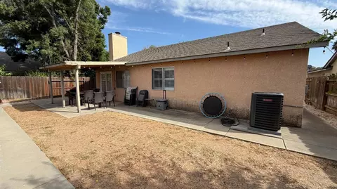 Exterior - 3405 Penny Ln, Modesto, CA 95354 photo 3 of 4