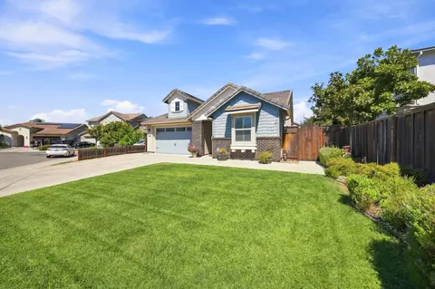 Exterior - 2725 Greenleaf St, Manteca, CA 95337 photo 2 of 7