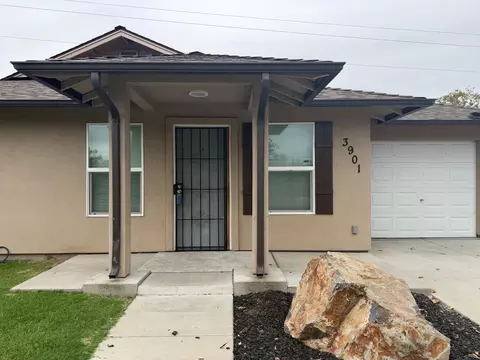 3901 Natoma Way, Sacramento, CA 95838