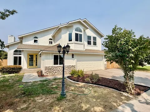 Exterior - 1167 Mirror Lake Dr, Merced, CA 95340 photo 2 of 4