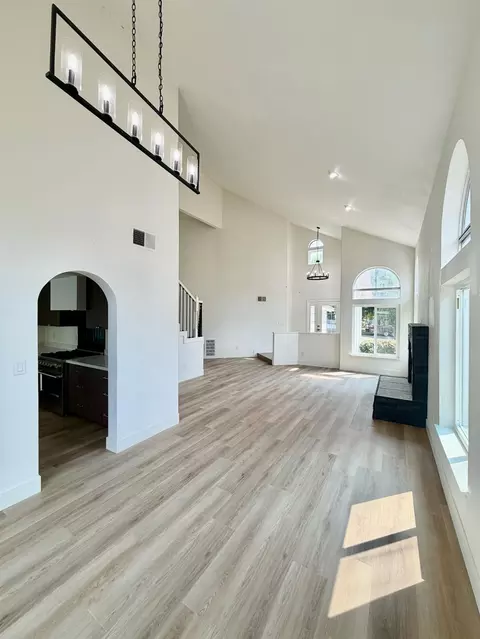Living - 1167 Mirror Lake Dr, Merced, CA 95340 photo 3 of 8
