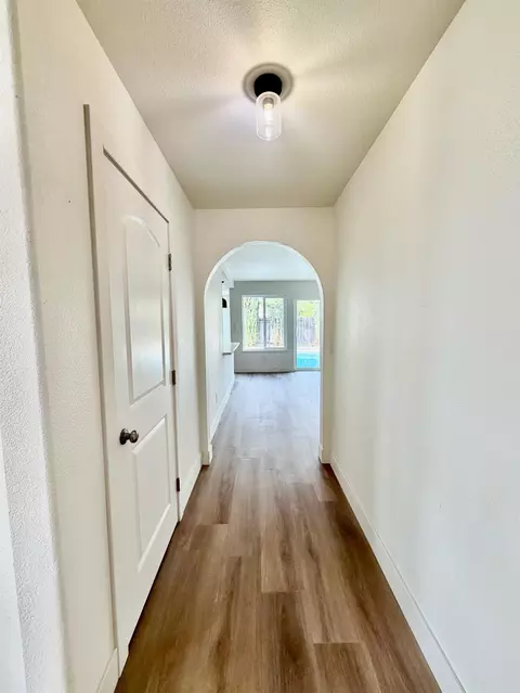 Entry Way - 1167 Mirror Lake Dr, Merced, CA 95340 photo 1 of 2
