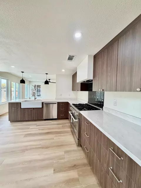 Kitchen - 1167 Mirror Lake Dr, Merced, CA 95340 photo 1 of 3