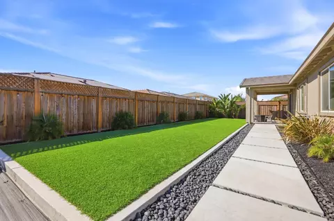 Exterior - 313 Adora Ln, Oakley, CA 94561 photo 5 of 11