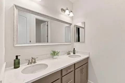 Bath - 313 Adora Ln, Oakley, CA 94561 photo 4 of 7