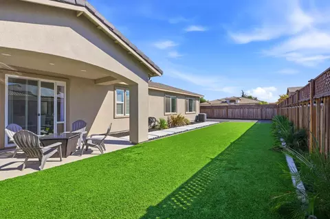Exterior - 313 Adora Ln, Oakley, CA 94561 photo 7 of 11
