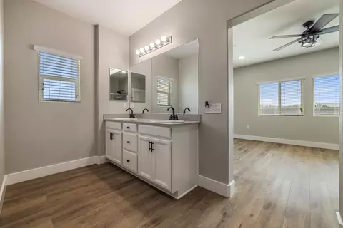 Entry Way - 2697 Adams Ln, Manteca, CA 95337 photo 7 of 9
