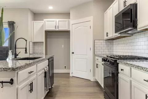 Kitchen - 2697 Adams Ln, Manteca, CA 95337 photo 1 of 2