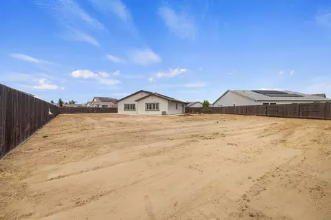Exterior - 2697 Adams Ln, Manteca, CA 95337 photo 7 of 8