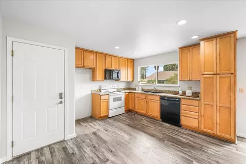 Kitchen - 1484 Midland Ct, Manteca, CA 95336 photo 2 of 3
