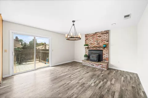 Living - 1484 Midland Ct, Manteca, CA 95336 photo 1 of 6