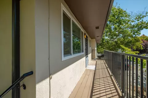 Exterior - 1902 El Paso Ave #4, Davis, CA 95618 photo 3 of 3