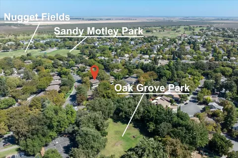 View/Area - 1902 El Paso Ave #4, Davis, CA 95618 photo 1 of 7