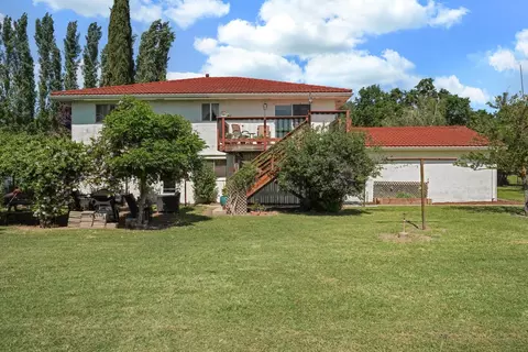 Exterior - 10450 Walnut Grove Rd, Thornton, CA 95686 photo 8 of 21