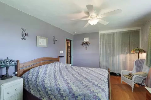 Bedroom - 10450 Walnut Grove Rd, Thornton, CA 95686 photo 7 of 7
