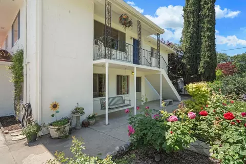 Exterior - 10450 Walnut Grove Rd, Thornton, CA 95686 photo 4 of 21
