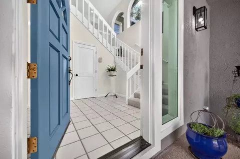 Entry Way - 2881 Countryside Dr, Placerville, CA 95667 photo 2 of 5