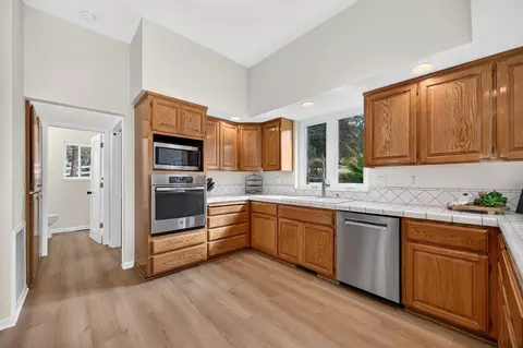 Kitchen - 2881 Countryside Dr, Placerville, CA 95667 photo 2 of 2