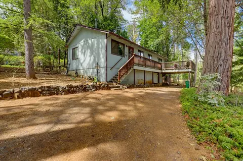 Exterior - 281 Glenbrook Dr, Grass Valley, CA 95945 photo 1 of 19