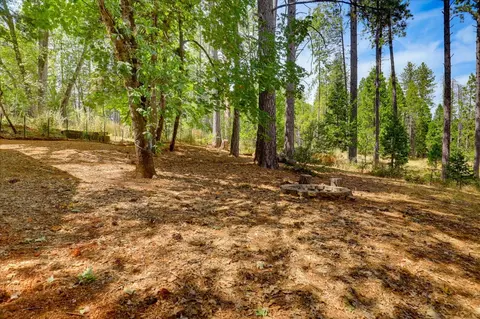 Exterior - 281 Glenbrook Dr, Grass Valley, CA 95945 photo 16 of 19