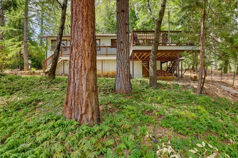 Exterior - 281 Glenbrook Dr, Grass Valley, CA 95945 photo 2 of 19