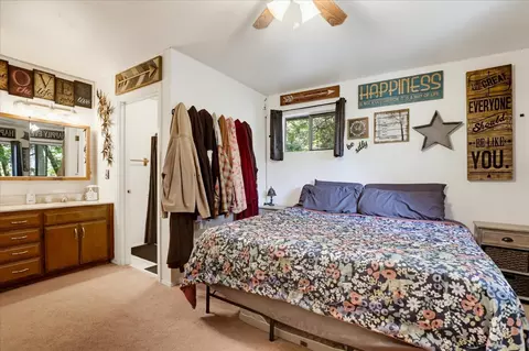 Bedroom - 281 Glenbrook Dr, Grass Valley, CA 95945 photo 3 of 9
